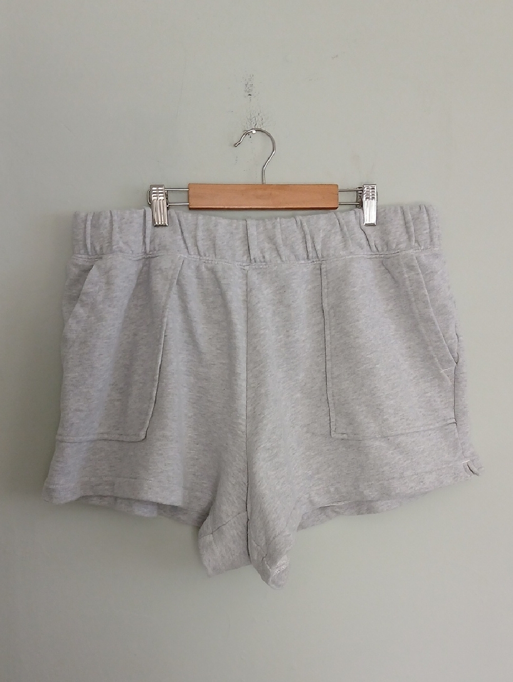Aerie Women's Light Gray Sweatpant Lounging Shorts Size XL